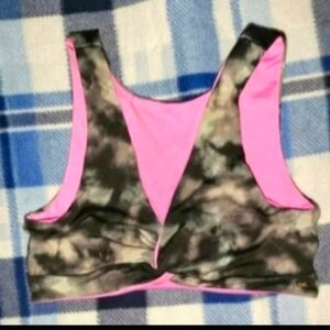 VICTORIA'S SECRET PINK, TIE DYE, REVERSABLE BIKINI TOP. SIZE SMALL. NEW!